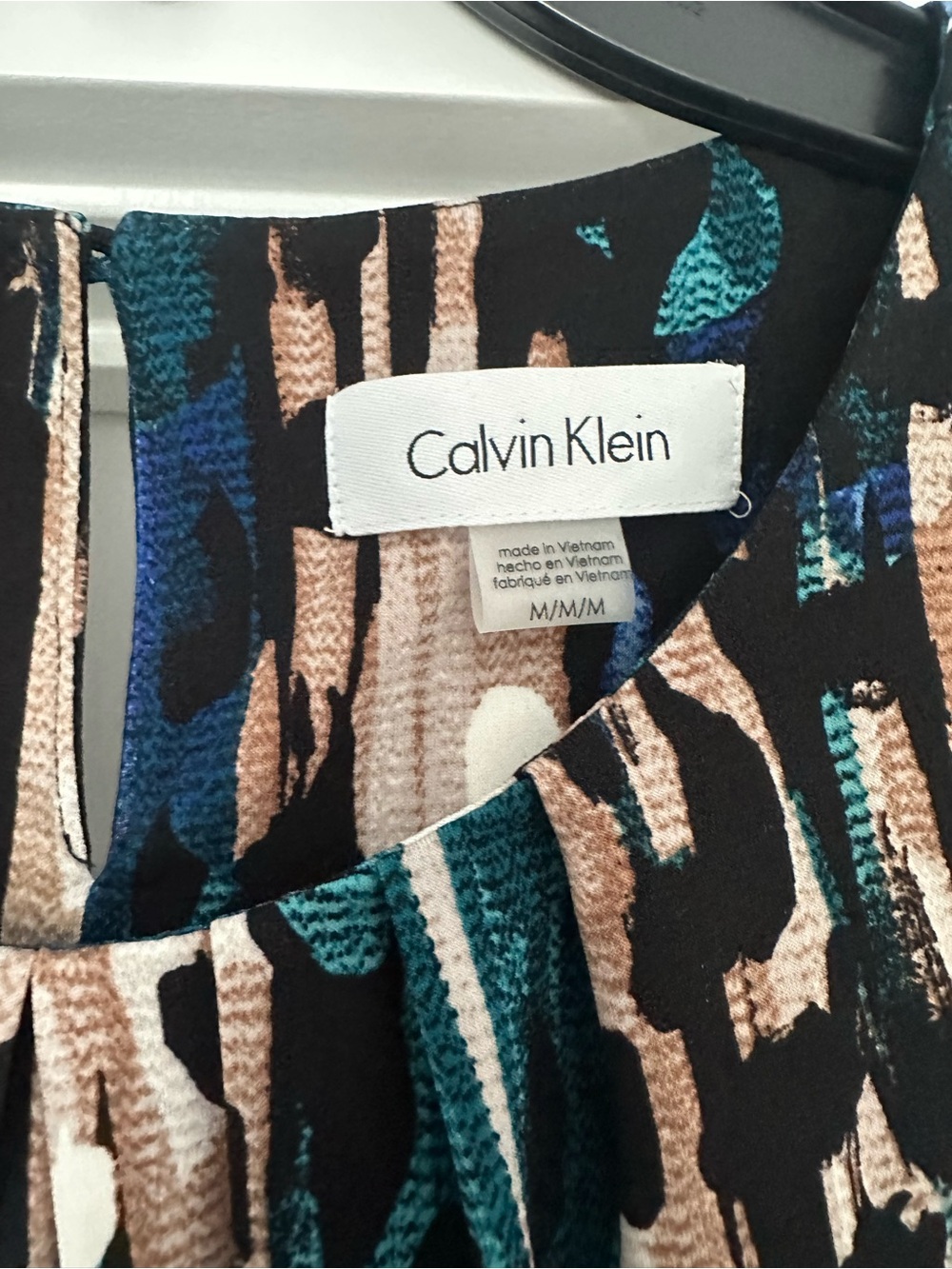 Calvin Klein Teal, Navy & Beige Abstract Pleated Women's Top - Picture 2 of 4